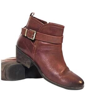 Vince Camuto VP-Peamer Brown Leather Buckle Zip Heels Ankle Boot Sz 8.5
